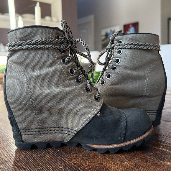 Sorel PDX Wedge Boots - Picture 7 of 12